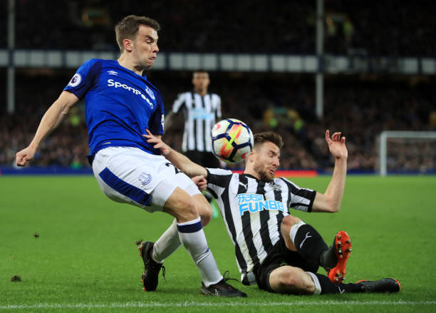 和举动引发 和举动引发