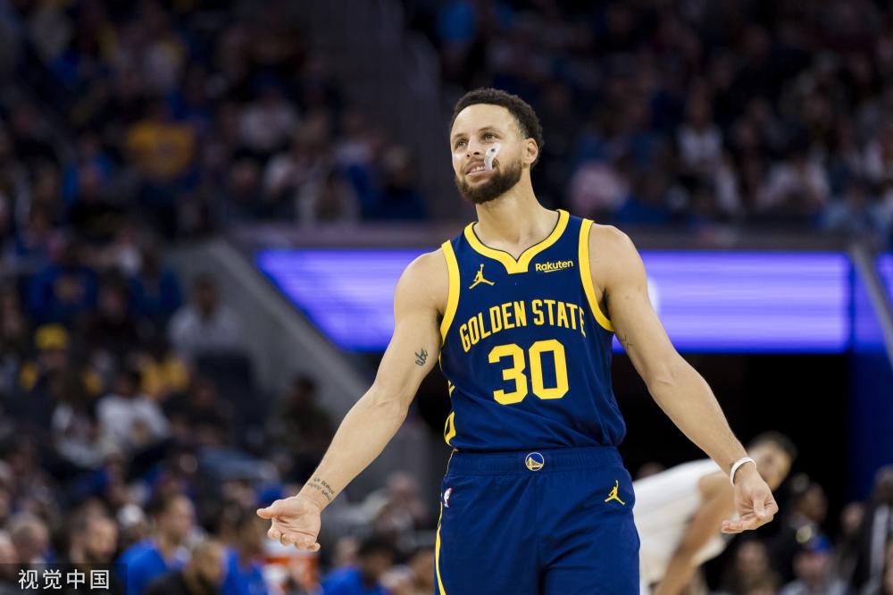 與此類似的 與此類似的